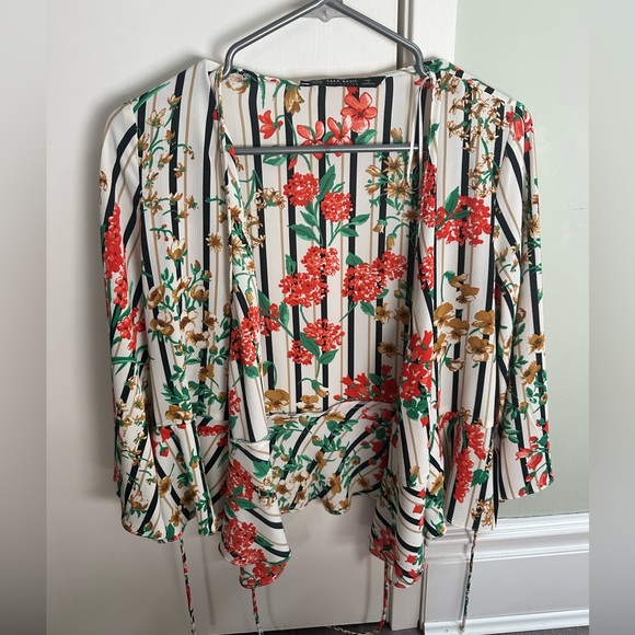 Zara printed wrap shirt nwt - Picture 4 of 5